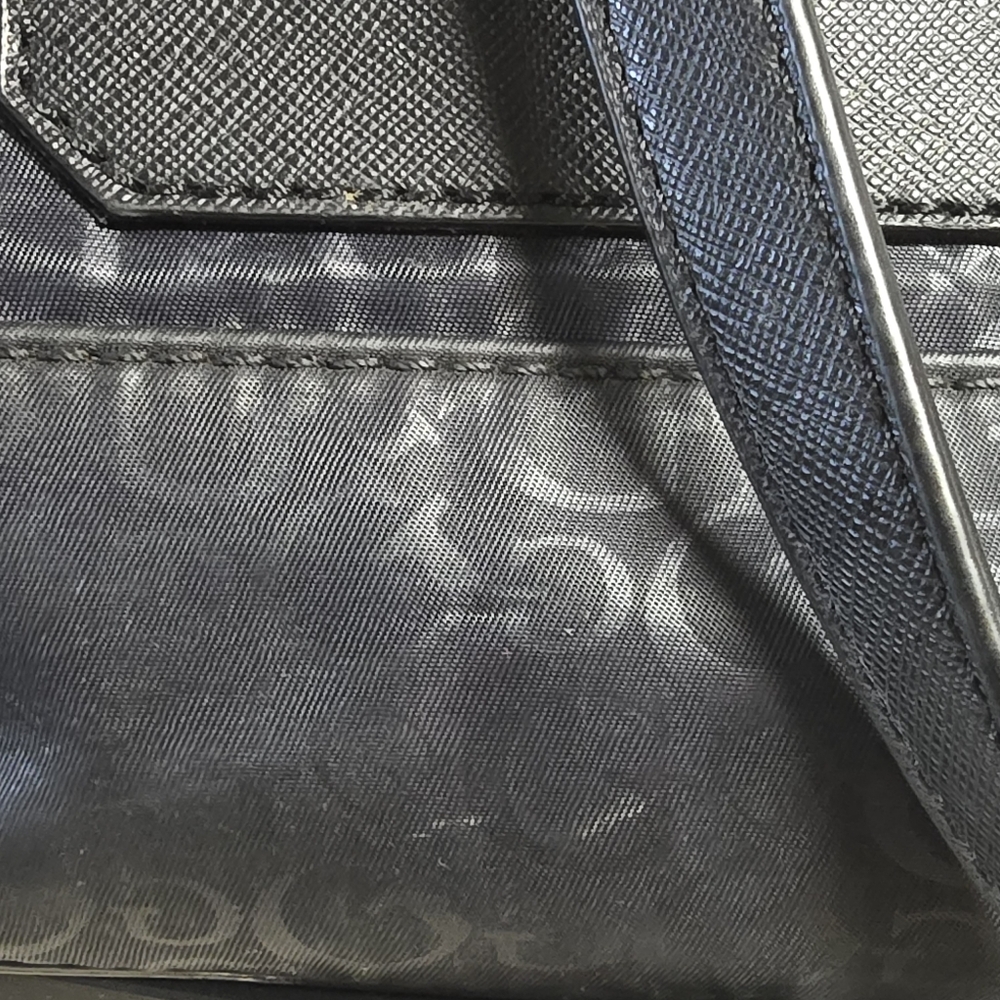Guess Plummer Polyester Top Handle Logo Purse Bag Tote Zipper Closure - Picture 11 of 11